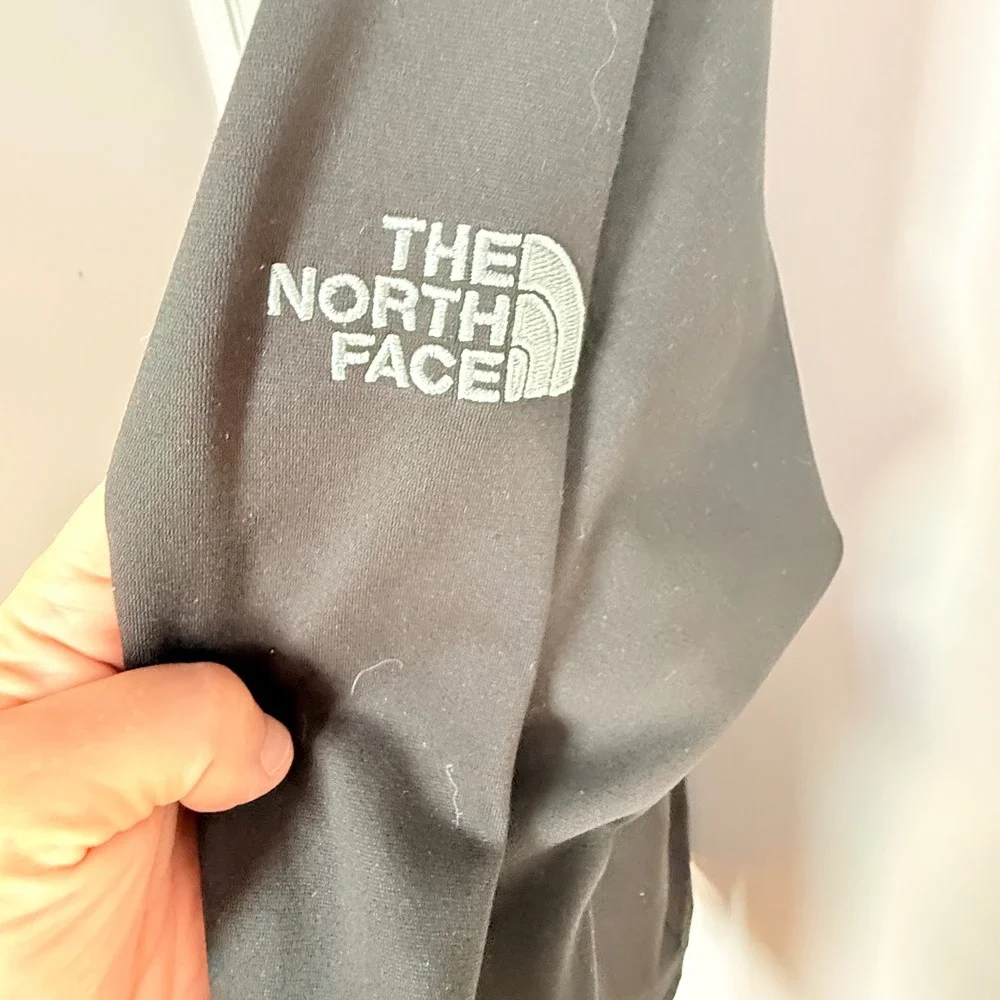 The North Face Mens 1/4 Zip Pullover Black Fleece Active Hiking Top Small S/P